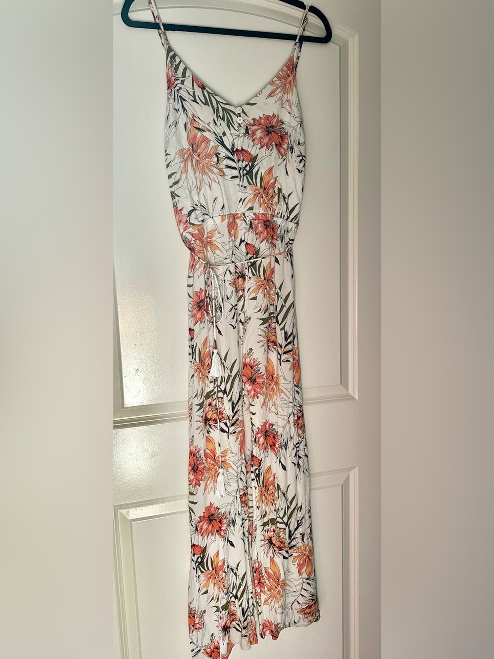 Rip Curl White Maxi Dress with Orange/Coral Floral Print and fringe rope belt